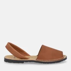 DOREA MINORCHINE | Donna Sandali