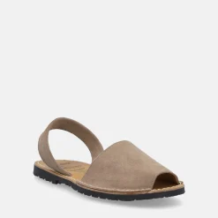 DOREA MINORCHINE | Donna Sandali