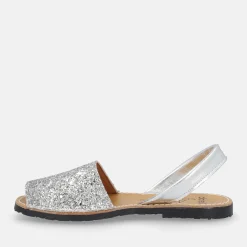 DOREA MINORCHINE | Donna Sandali