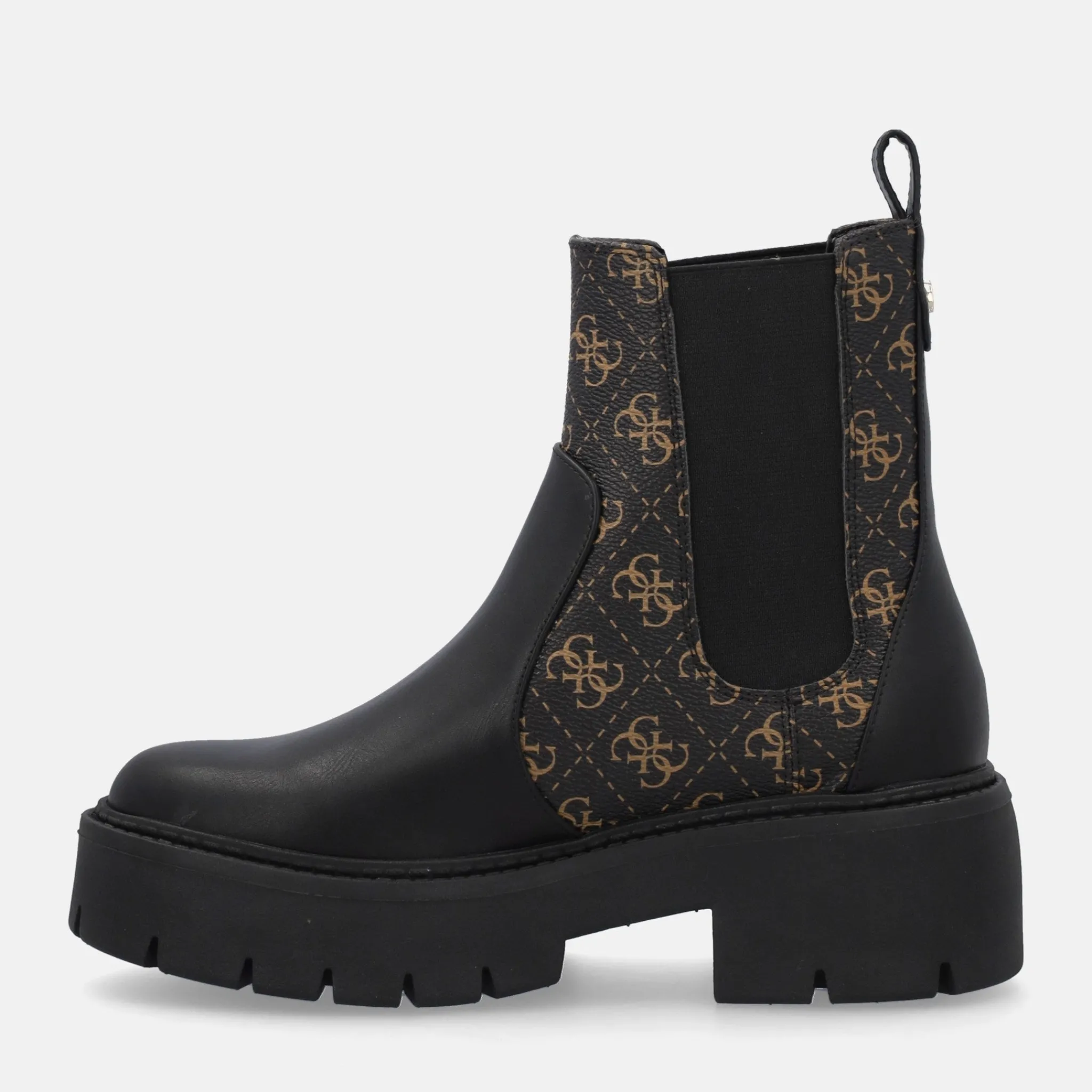 GUESS SHUZE | Donna Tronchetti
