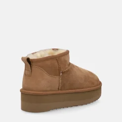 SHEEPSKIN SHORT BOOTS | Donna Tronchetti